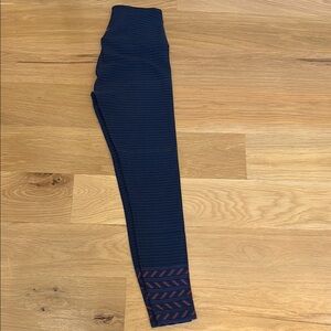 Beyond Yoga Navy Striped midi Leggings